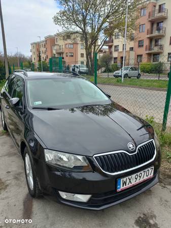 Skoda Octavia Combi 2.0 TDI DSG Selection - 3