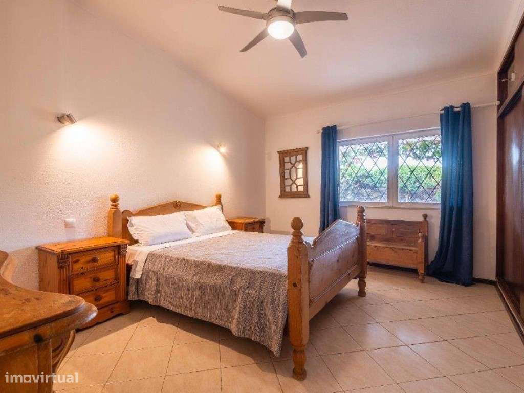 Moradia térrea V2 + 2 com piscina - Ataboeira - Guia - Albufeira-18