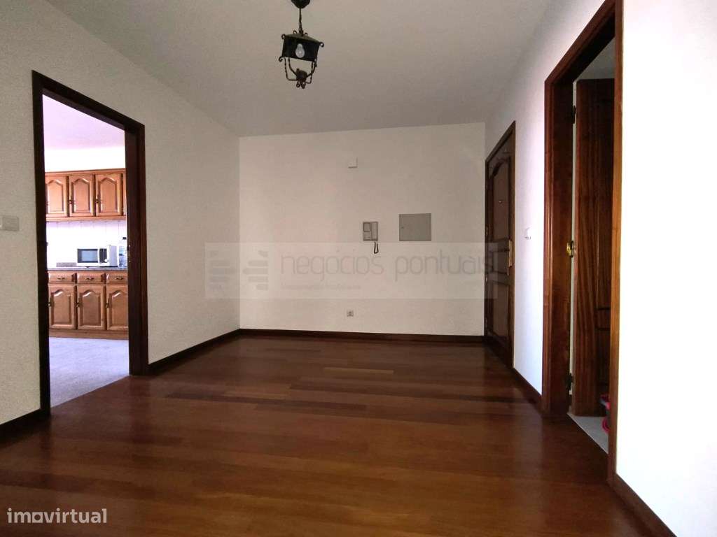 Apartamento T3 - próximo ao Braga Parque, com lugar de garagem-11