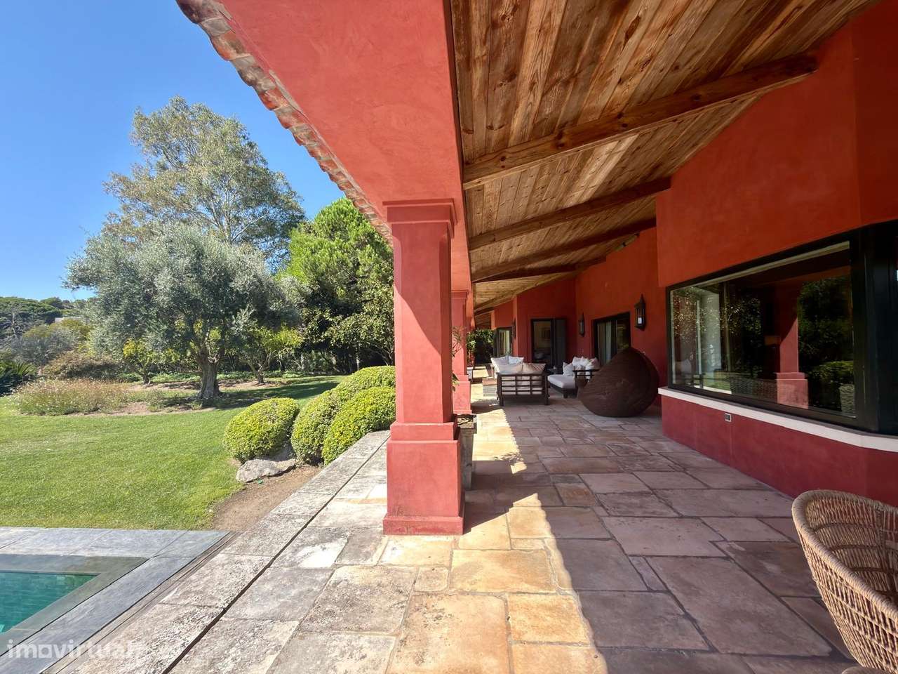 Moradia de Luxo com Piscina Privada na Quinta Patino, Estoril-9