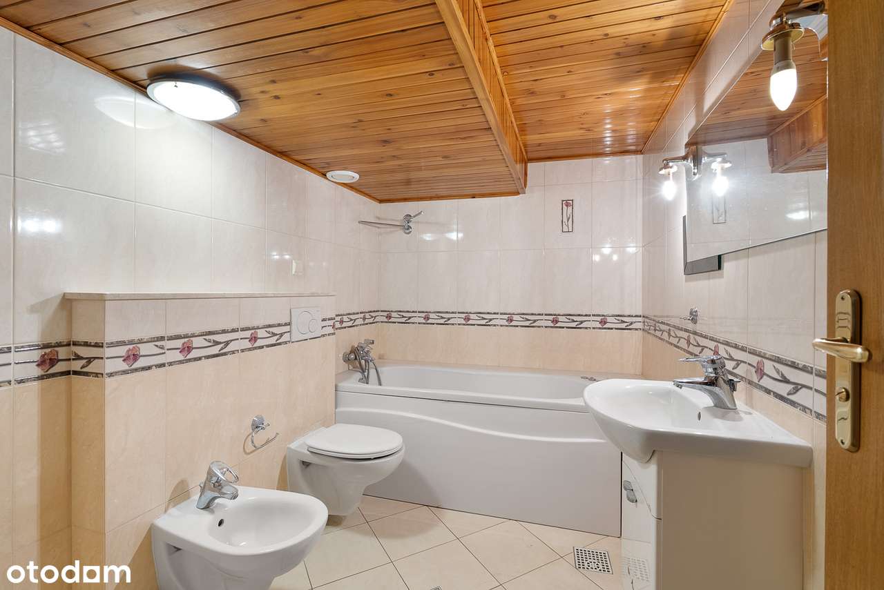 Dom na poznańskim Piątkowie z potencjałem 182 m2-4