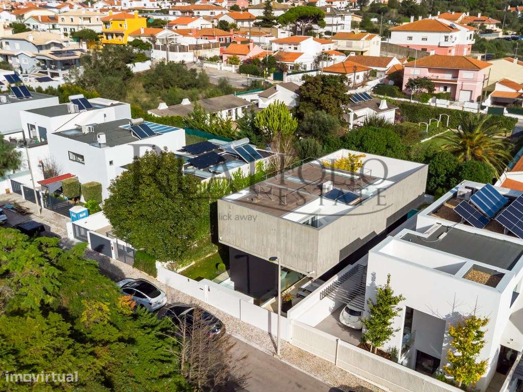 Moradia T3+1 de Luxo na Aldeia de Juzo, Cascais-26