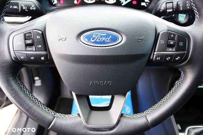 Ford Fiesta 1.0 EcoBoost S&S TITANIUM - 27