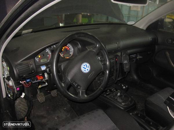 VW Passat Variant 1.9 tdi 130cv de 2003 para peças - 6