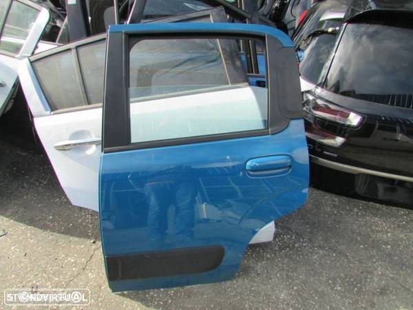 Porta Tras Esquerda Fiat Panda do ano 2017 - 1