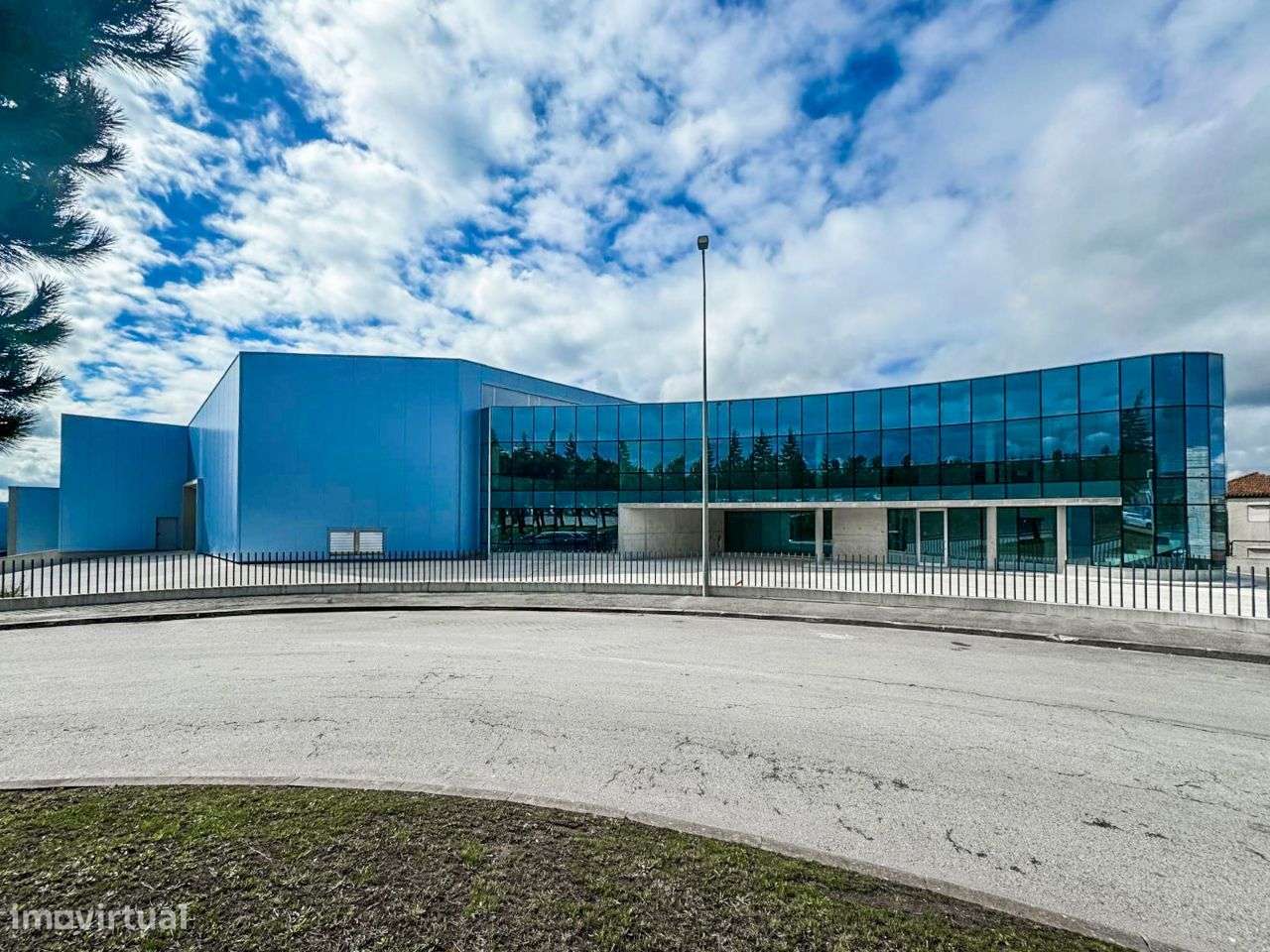 Unidade Fabril Nova em Zona Industrial-1