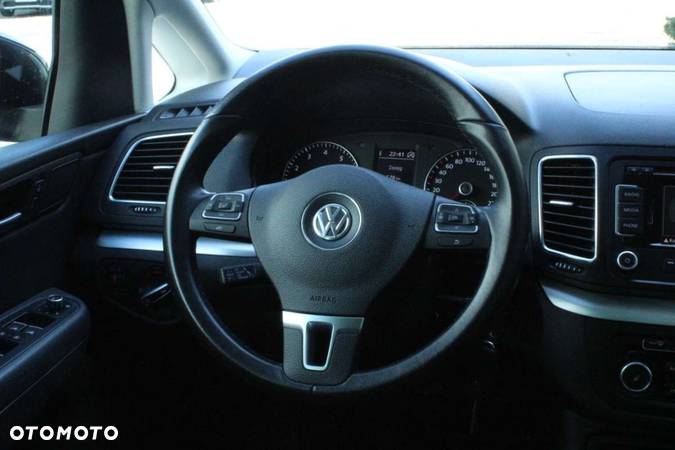 Volkswagen Sharan - 23