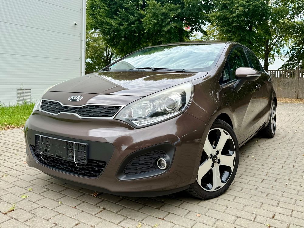 Kia Rio III (2011-) 1.4 Platinum Edition 2012