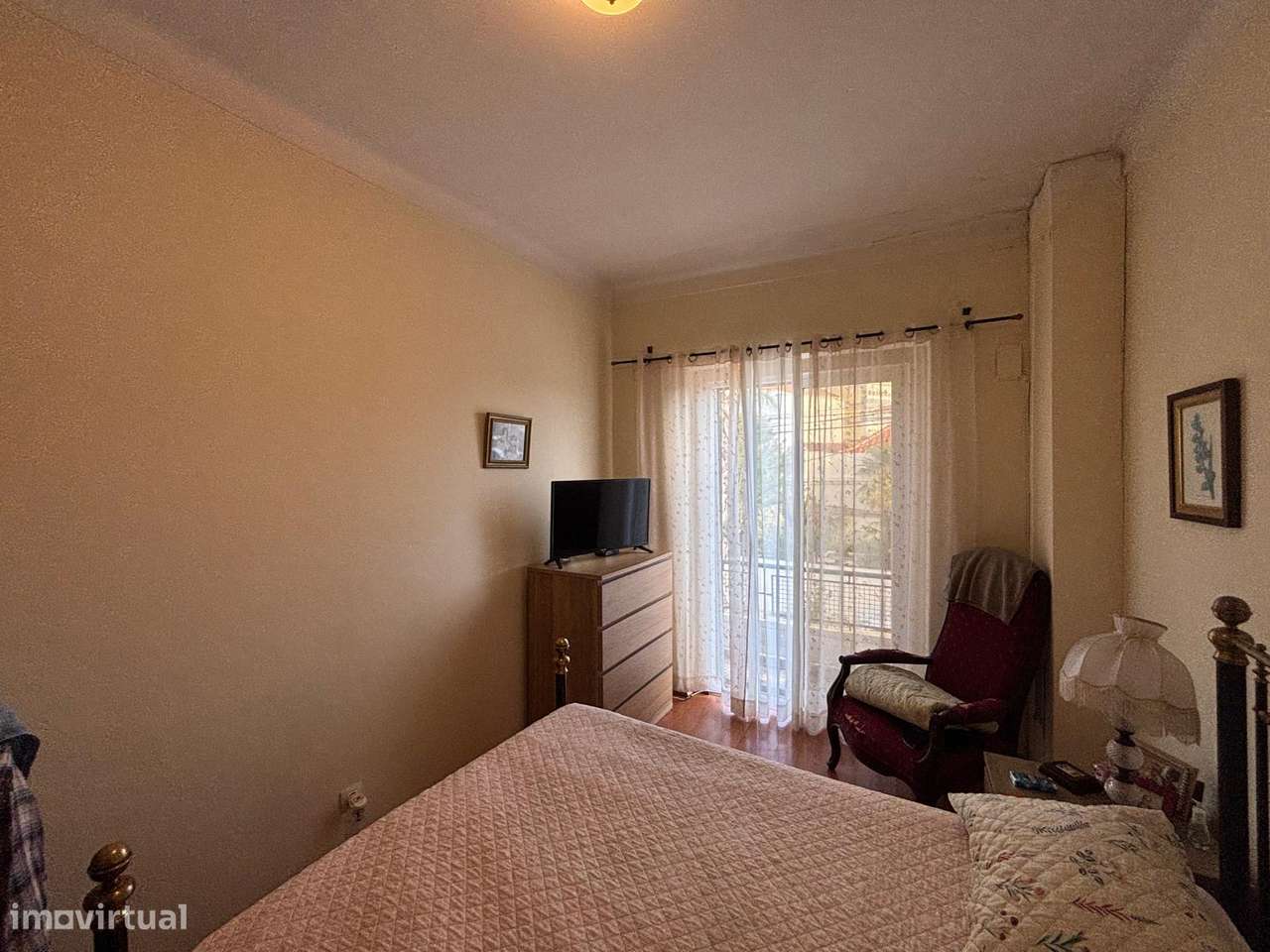 Moradia V4 centro da Cruz de Pau - Grande imagem: 5/37