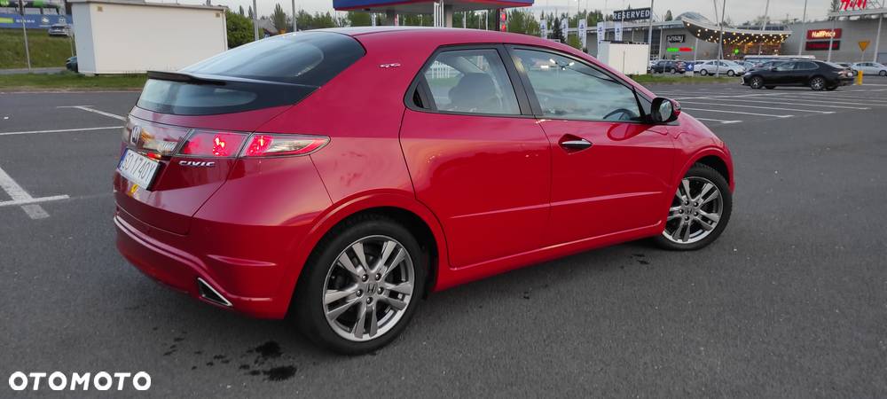 Honda Civic 1.8 Sport - 30