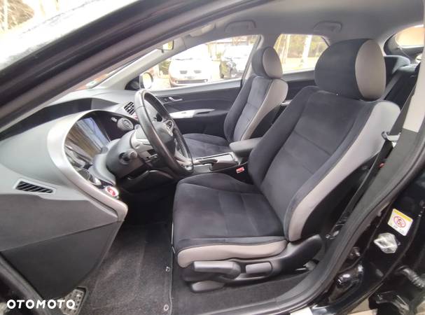 Honda Civic 1.8 Executive - 16