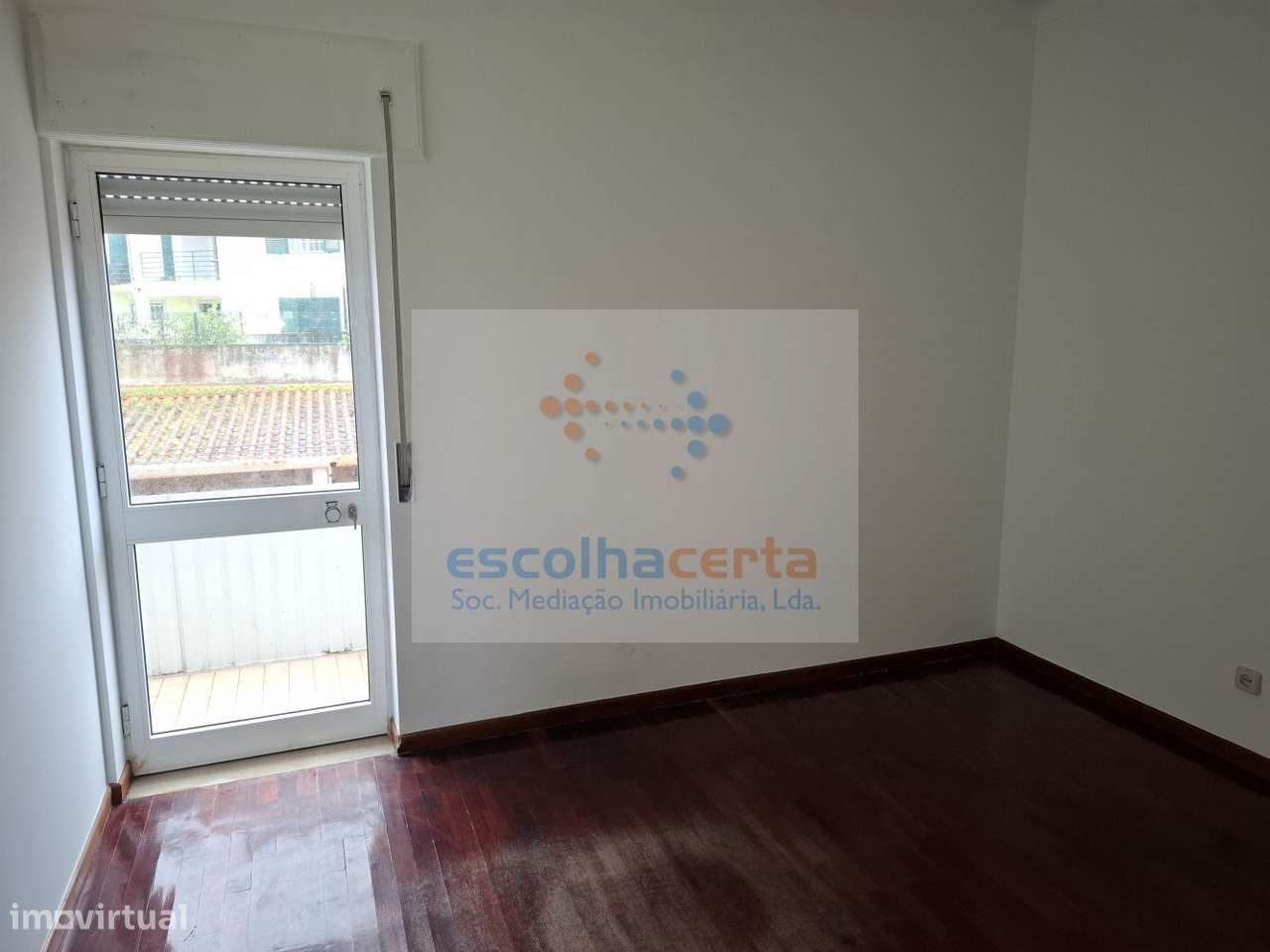 Apartamento T2 com Varandas e Lugar de Parqueamento – Entrada Imedia - Grande imagem: 3/14