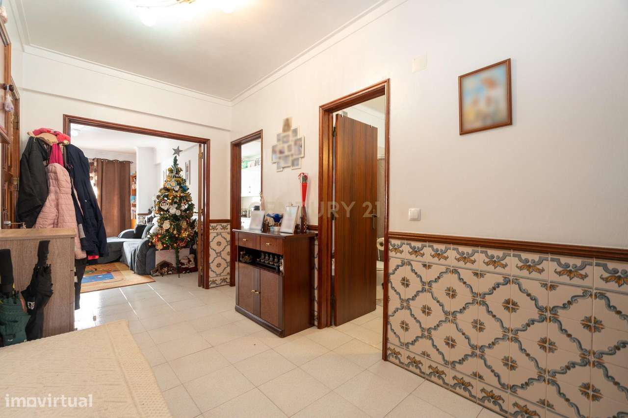 Excelente T2 com varanda  e arrecadação em Agualva-Cacém - Grande imagem: 5/24