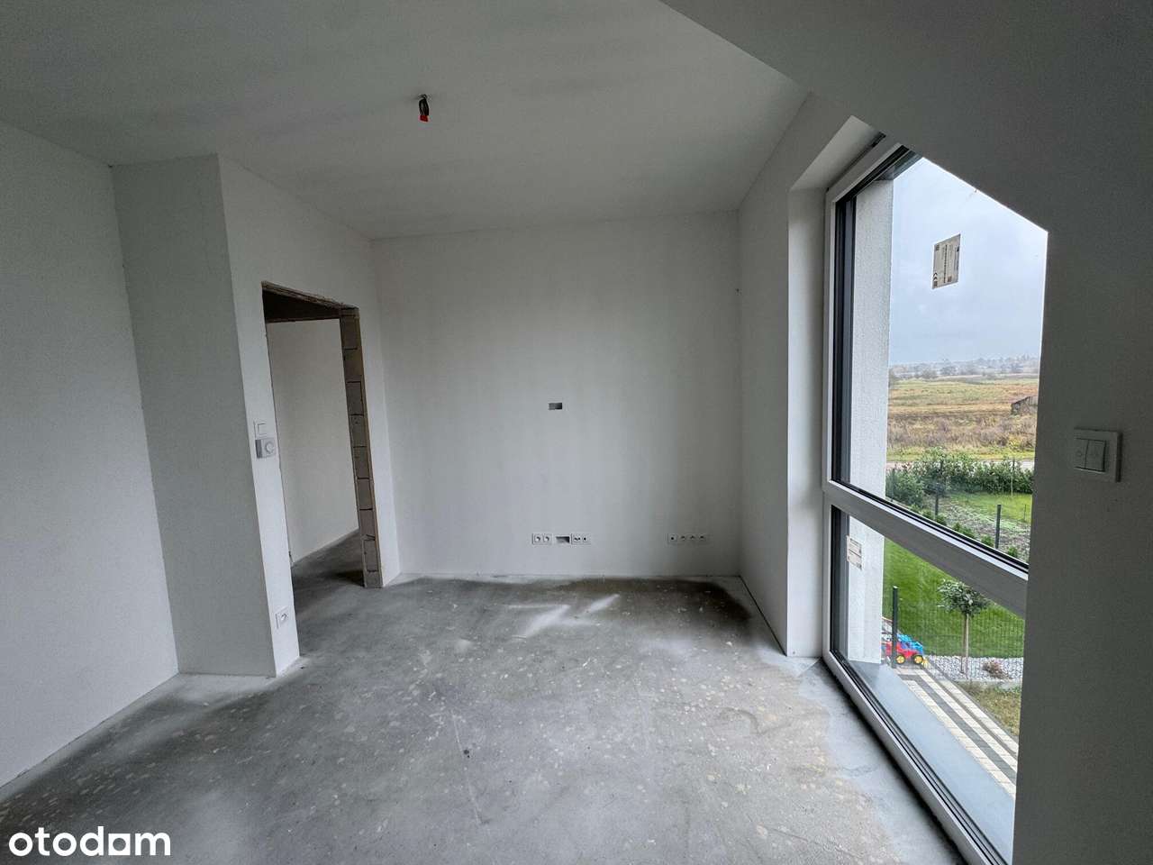 DOM w zabudowie bliźniaczej Kołobrzeg-14