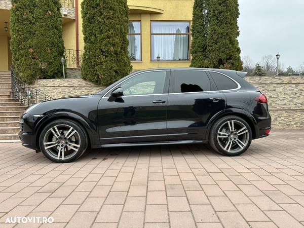 Porsche Cayenne 3.0TD TipTronic - 1