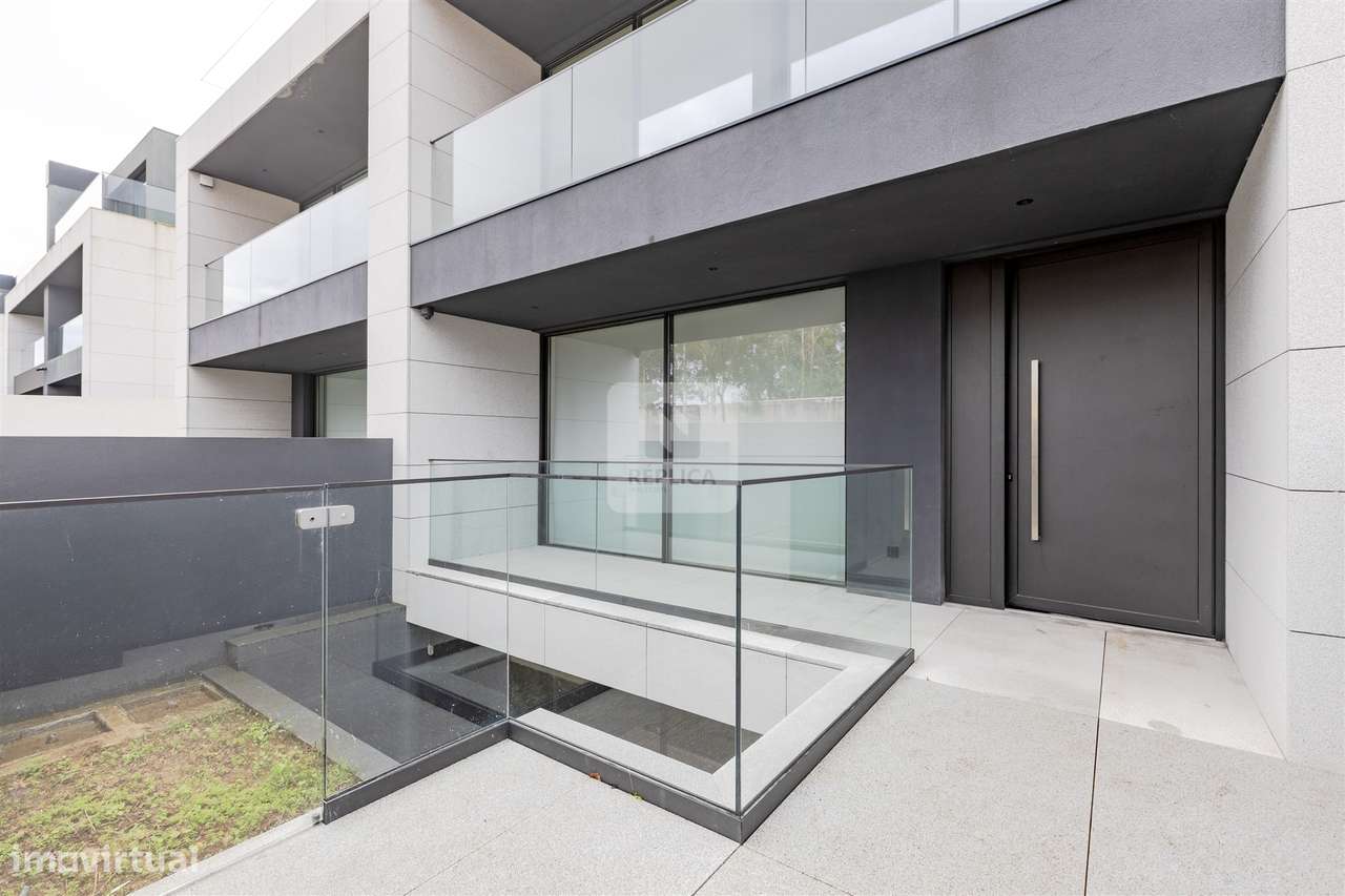 Moradia T4 com Vista Mar e Piscina - Grande imagem: 4/55