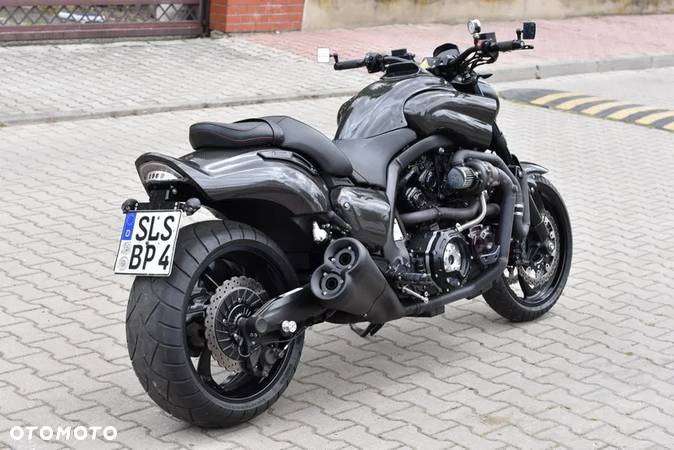 Yamaha V-MAX - 17