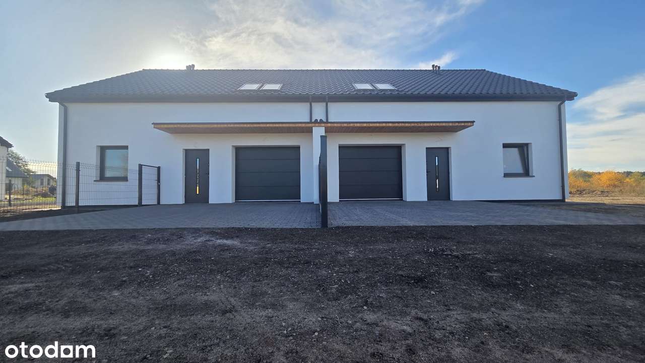 Nowoczesny bliźniak dla rodziny - Kliniska-0