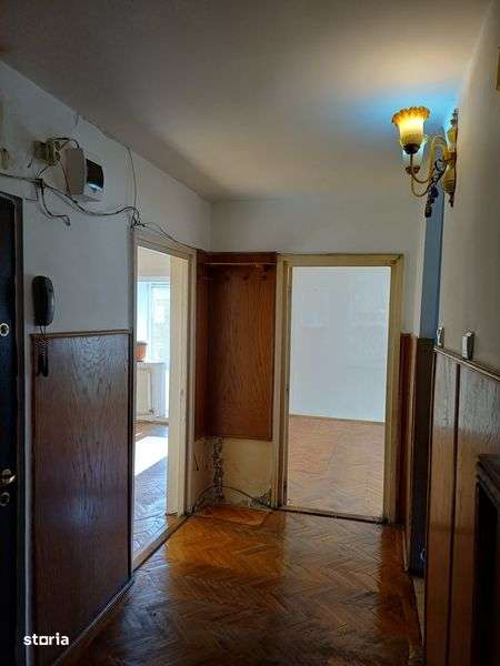 Vand apartament 3 camere tip PC - Imagine principală: 5/8