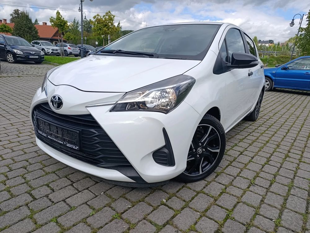 Toyota Yaris III (2011-2019) 1.0 Premium 2017