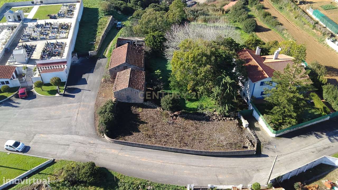 Arrecadação com terreno para construção - Grande imagem: 2/8