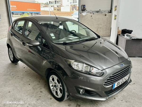 Ford Fiesta 1.5 TDCi Titanium - 4