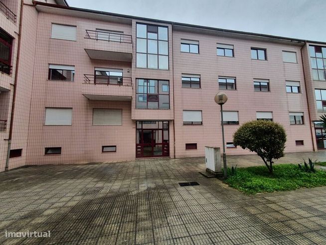 Apartamento T3 Moderno em Rio Tinto-Gondomar - 229.000€-1