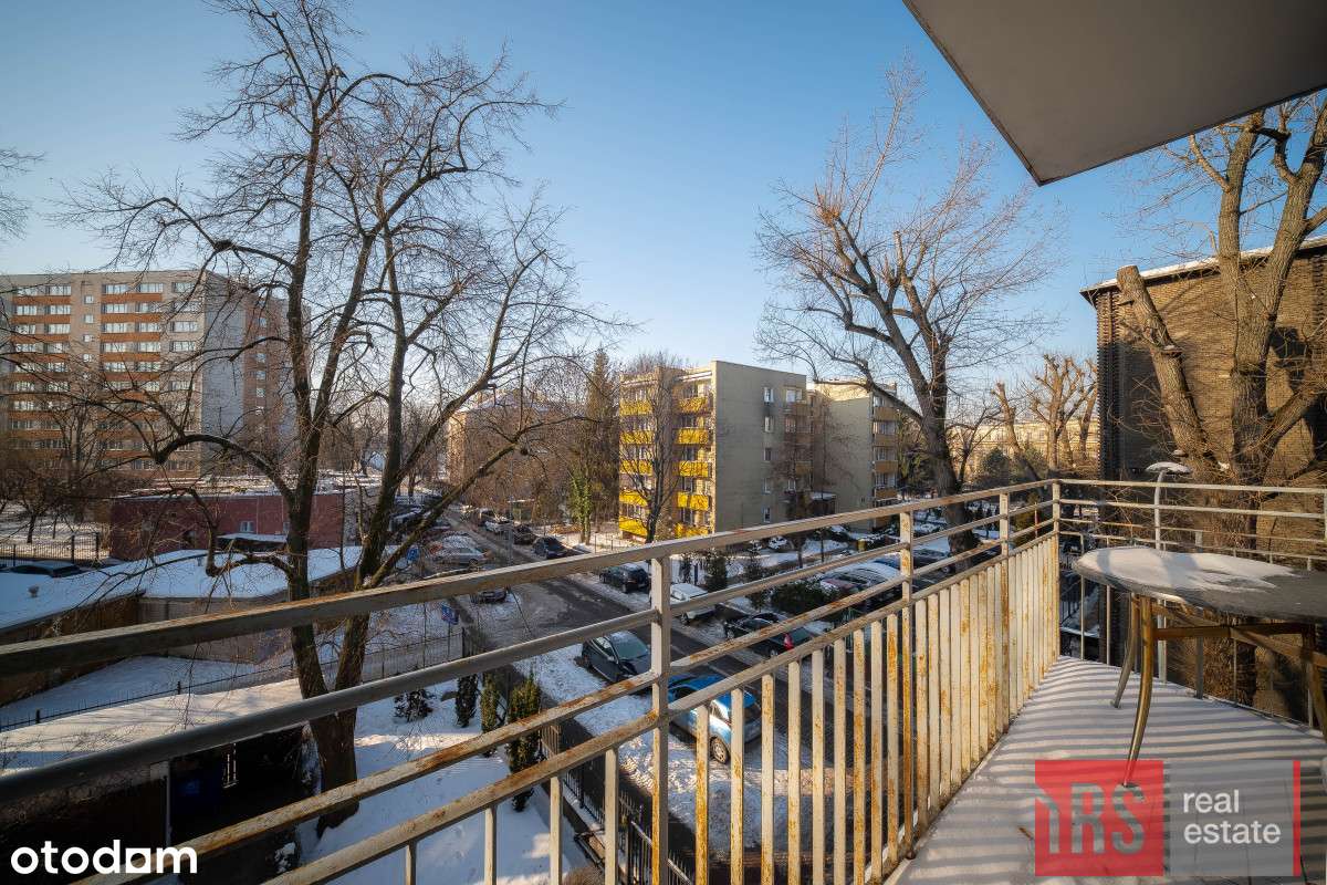 Kilmatyczne mieszkanie  na Żoliborzu-10