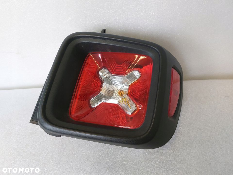 Lampa Jeep Renegade prawy tył - 3