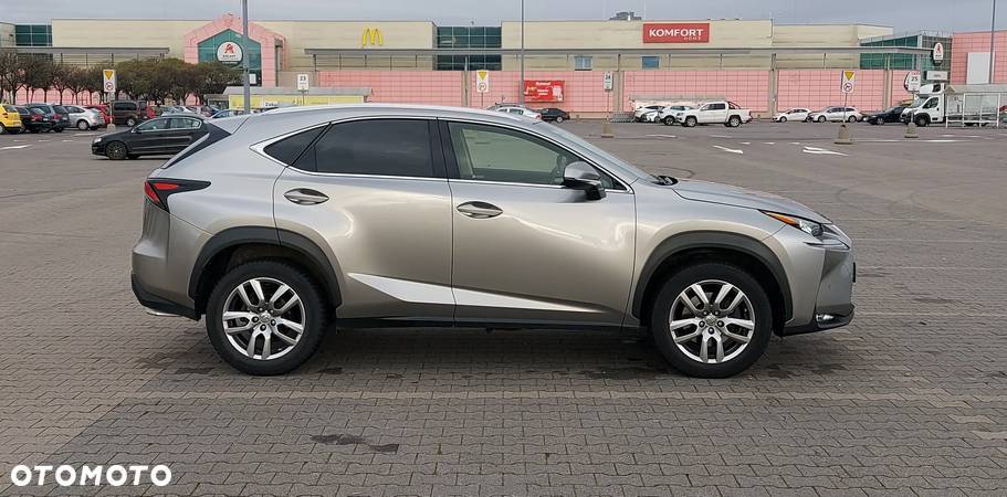 Lexus NX 200t Comfort AWD - 7