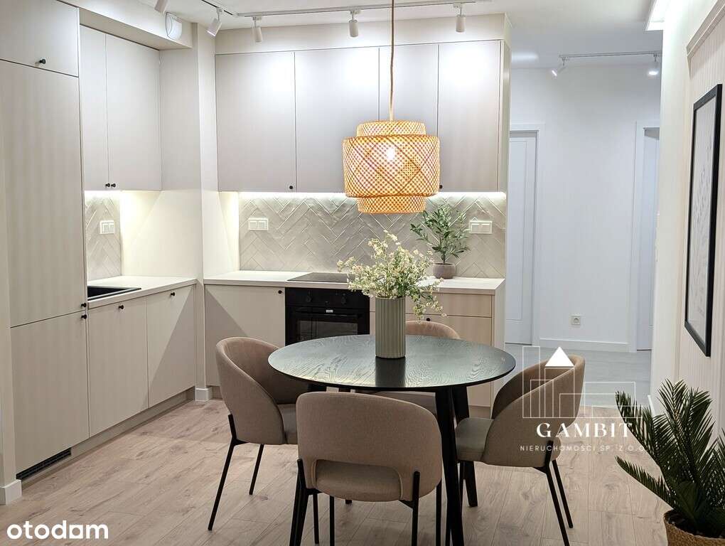 Piękne i nowe 3 pokoje/pralnia/garaż-1