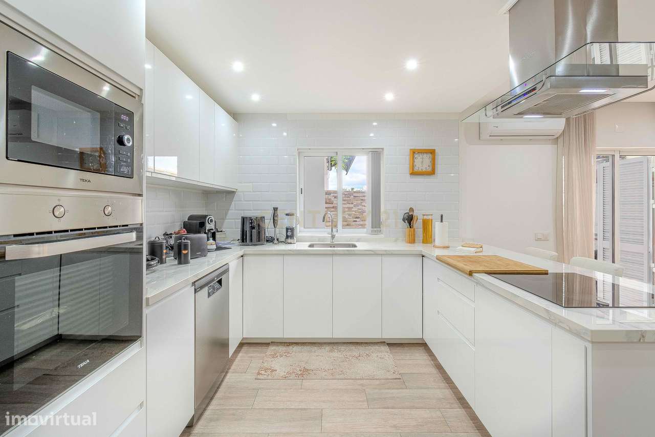 Apartamento T2 Totalmente Renovado e com 2 lugares de garagem - Tunes - Grande imagem: 2/32