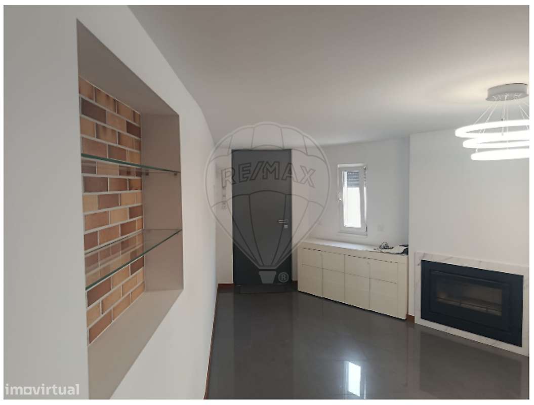 Moradia T2 para venda - Grande imagem: 3/36