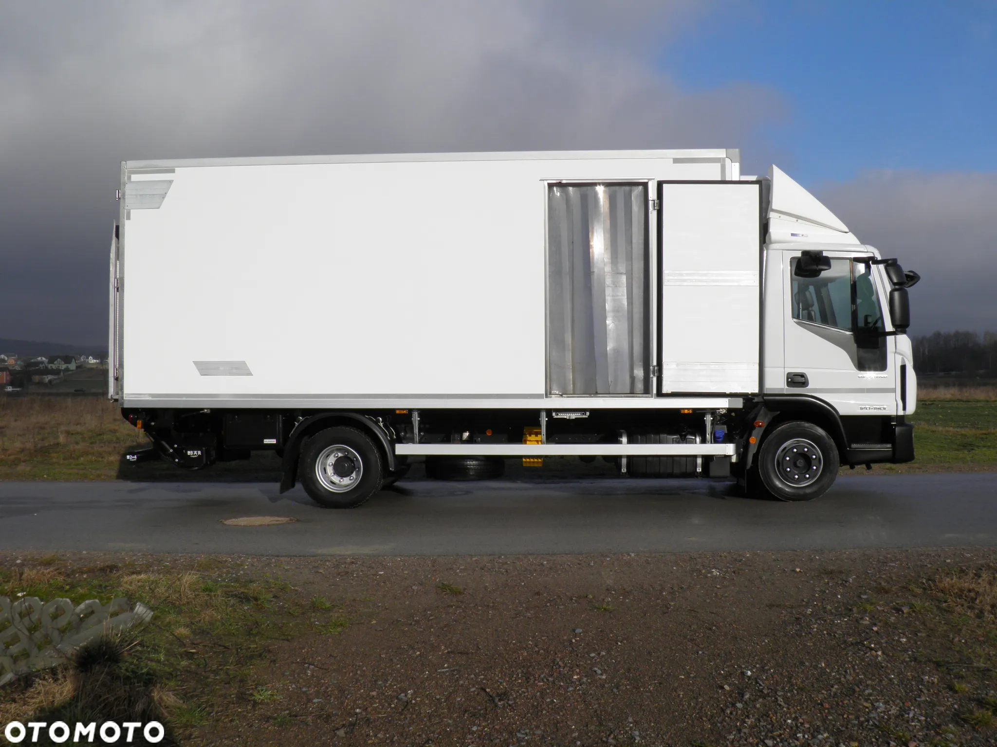 Iveco EUROCARGO 120-190L LIFT EURO6 CHŁODNIA CARRIER XARIOS 600MT - 6