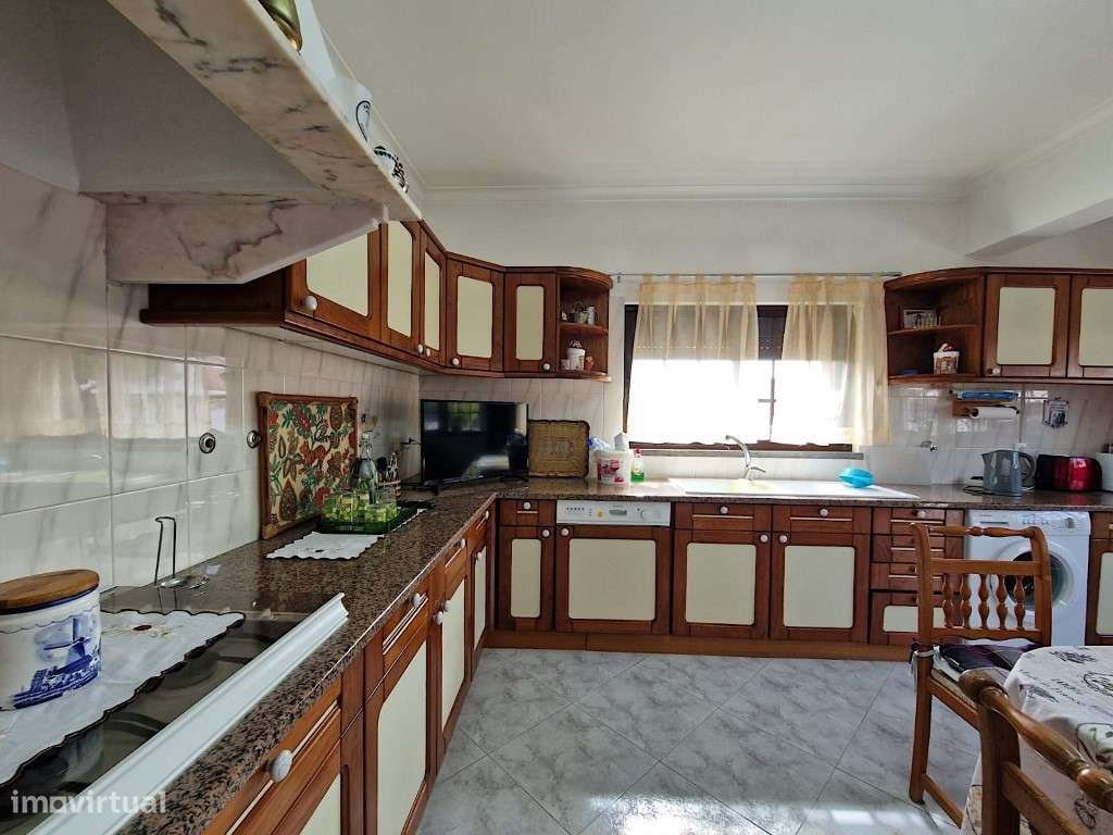 Moradia isolada em Fernão Ferro perto da praia de Sesimbra-56