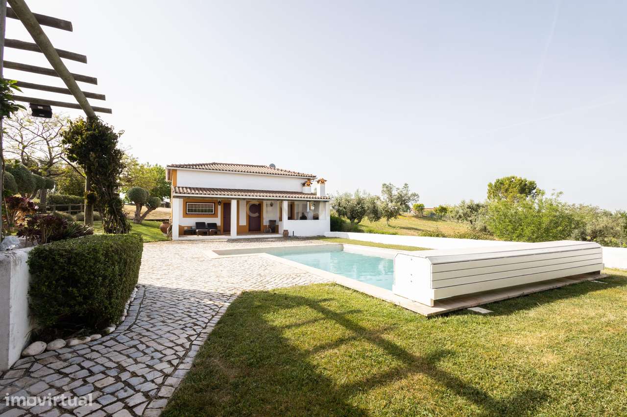 Quinta com piscina e vista sobre o Ribatejo, entre conforto e natureza-53