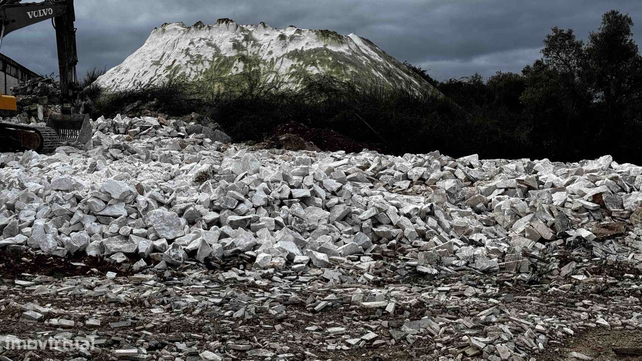 Terreno rústico em Paul com 14250m2 - Grande imagem: 3/40