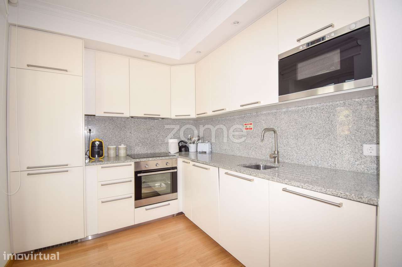 Prédio com 2 apartamentos independentes, totalmente remodelado-21