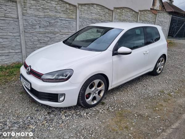 Volkswagen Golf GTI 2.0 TSI OPF Performance - 5