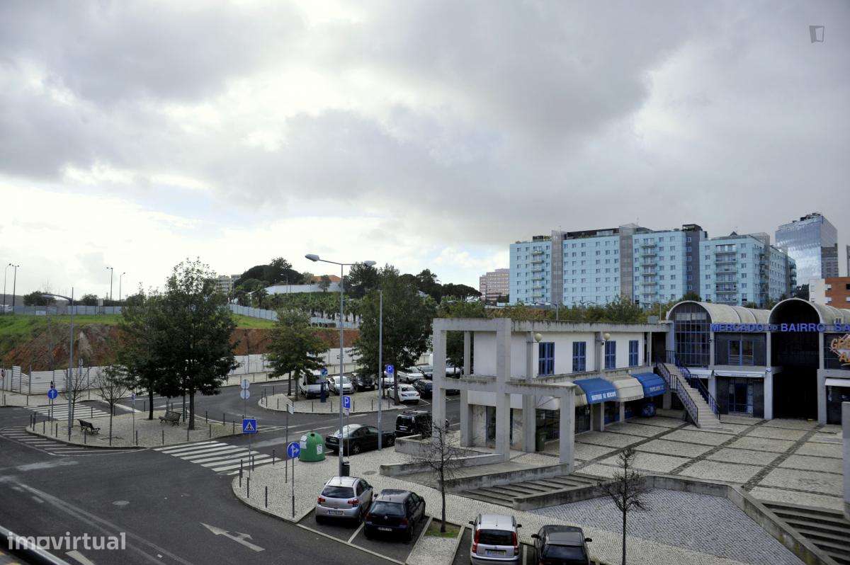 Apartamento com 3 quartos - localizado em Entrecampos Lisbon - Grande imagem: 4/7