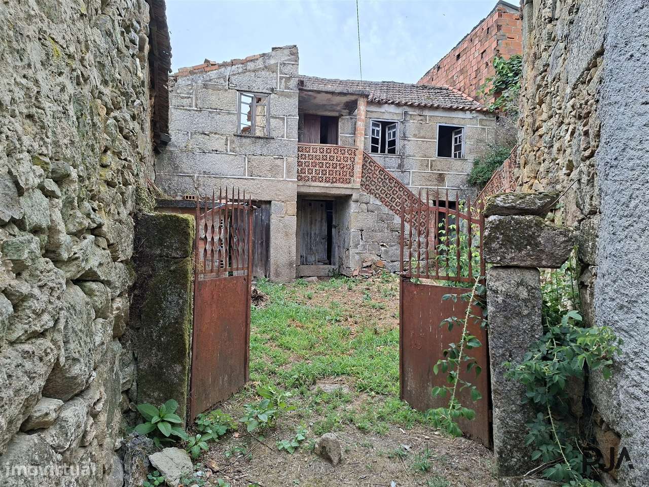 Moradia para Recuperar em Contige, Sátão-3