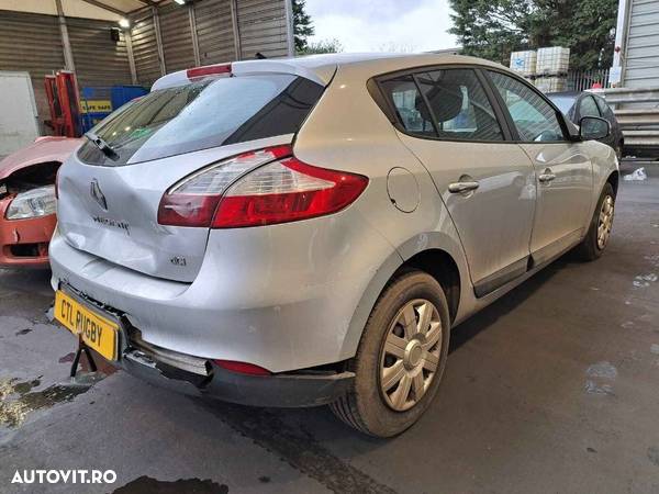 Bancheta spate Renault Megane 3 2011 HATCHBACK 1.5 dCI - 1