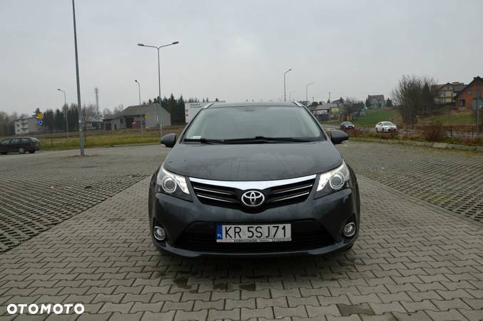 Toyota Avensis 2.0 Prestige EU5 MS - 11