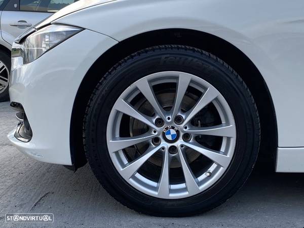 BMW 318 d Line Sport - 4