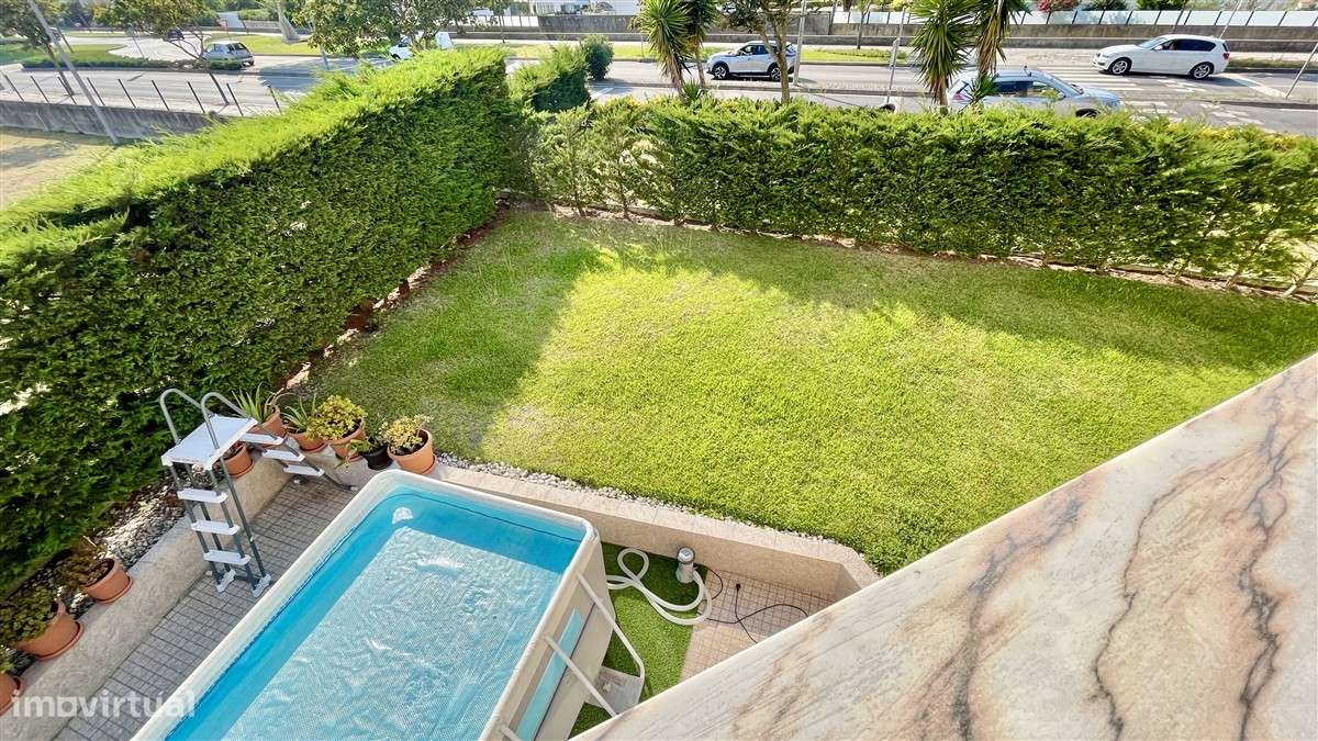 Moradia T4-Póvoa de Varzim-Centro-Acessos-2 Garagens Fechadas-17