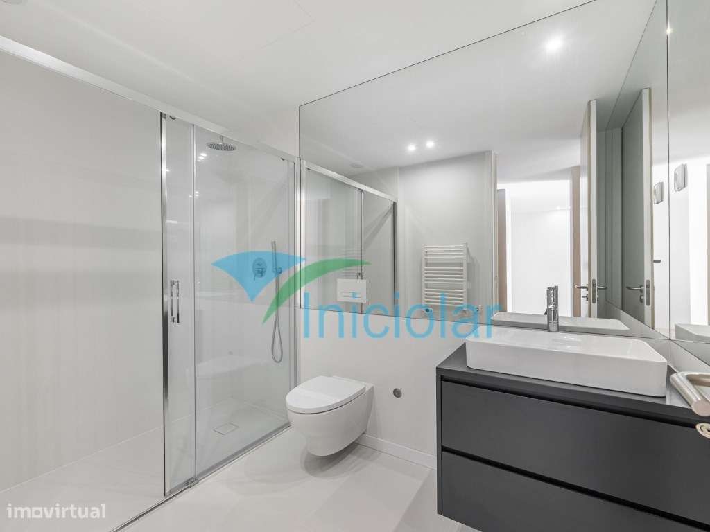 T1 Novo| Gueifães| Varanda| G. Fechada - Grande imagem: 5/12