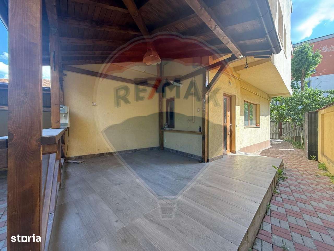 Cladire/Casa P+3+T Rovine Oportunitate Investitie - Imagine principală: 5/20