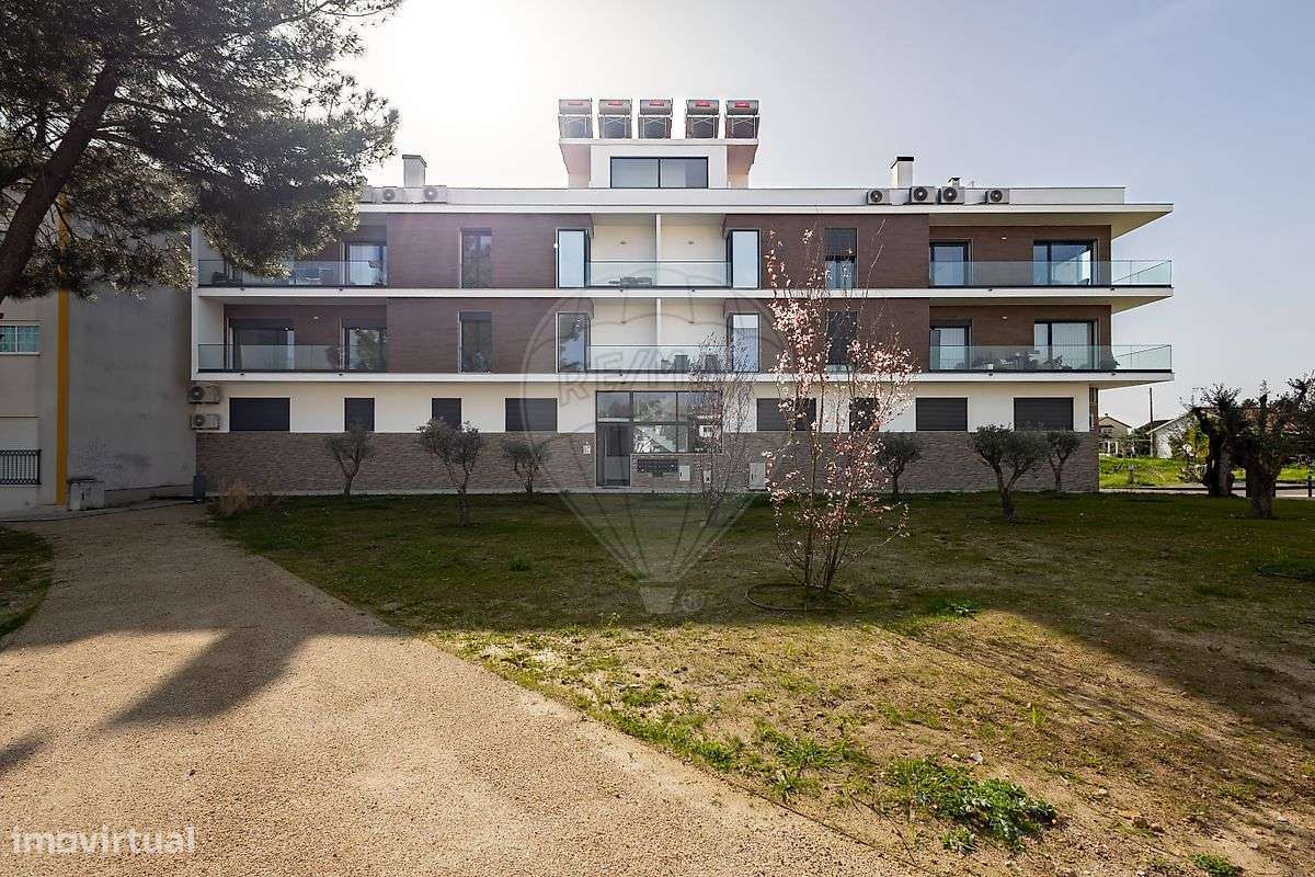 Apartamento T2 para arrendamento - Grande imagem: 2/25