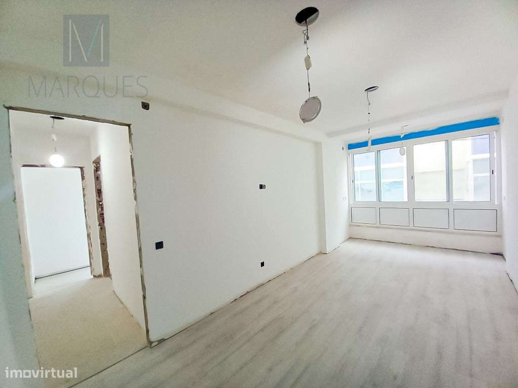 Apartamento T4 no Laranjeiro-15