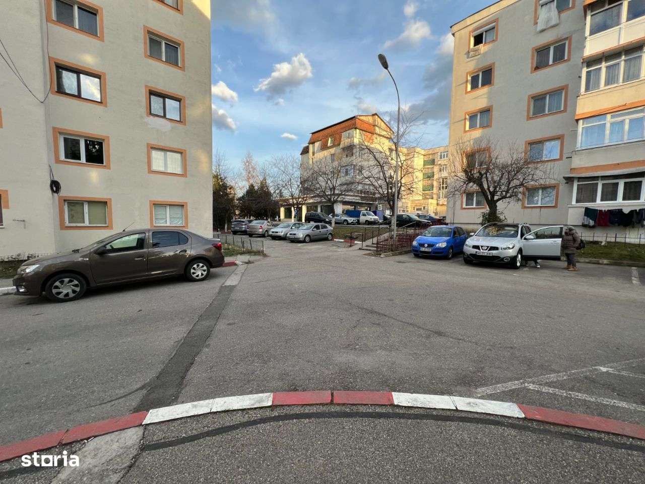 Spatiu comercial / Apartament 2 camere Mioveni, Robea, 39 mp - Imagine principală: 1/9